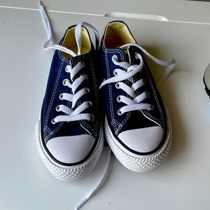 Navy Converse Size 11